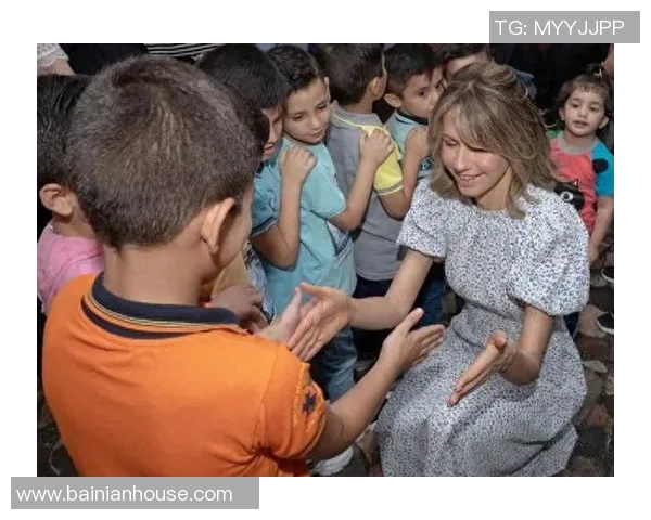 足球明星如何在篮球场上展现魅力与激情的双重粉丝文化